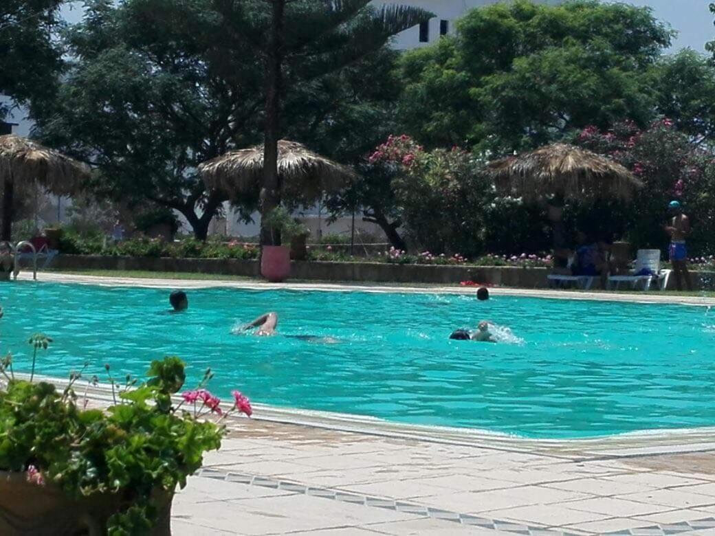 Magnifique Villa Duplex Au Bord De La Piscine Tétouan Luaran gambar